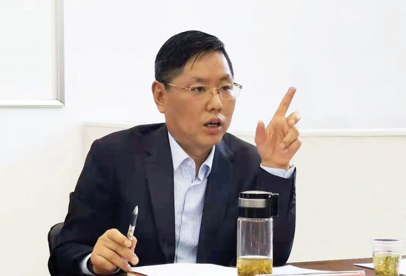 商會會長熊桂祥作《學習解讀十九屆五中全會精神》體會發言